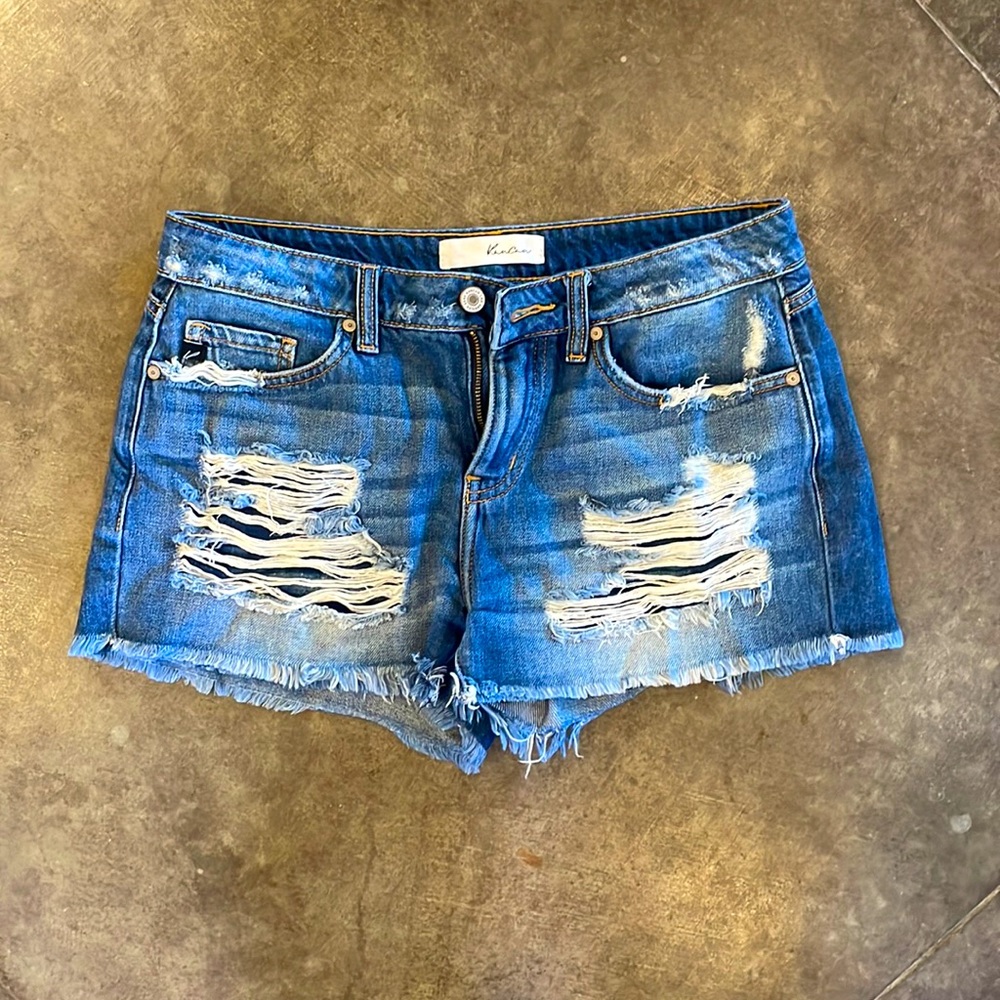 KanCan distressed short size 27/7